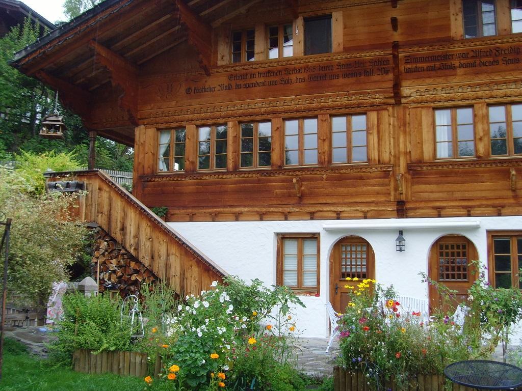 Bergluft Bed & Breakfast Lenk Exterior photo